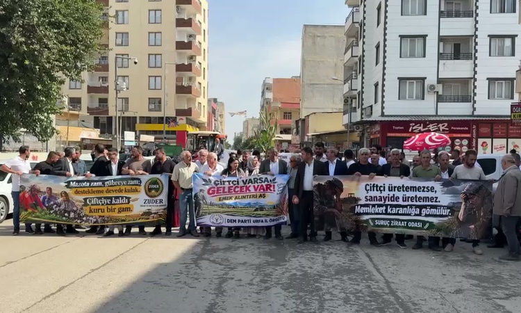 Gündemden Son Bilgiler: Suruç'ta çiftçiler traktörlerle gübre, mazot ve su fiyatlarını protesto ettiler ve Mer