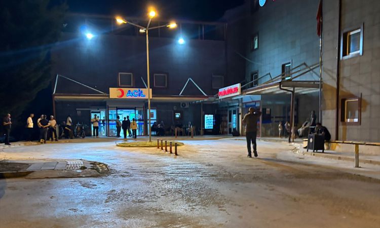 Gündemden Son Bilgiler: Tavuk Kesim Fabrikasında Amonyak Gazı Sızıntısı: 15 İşçi Hastanelik Oldu: Gelişmeler T