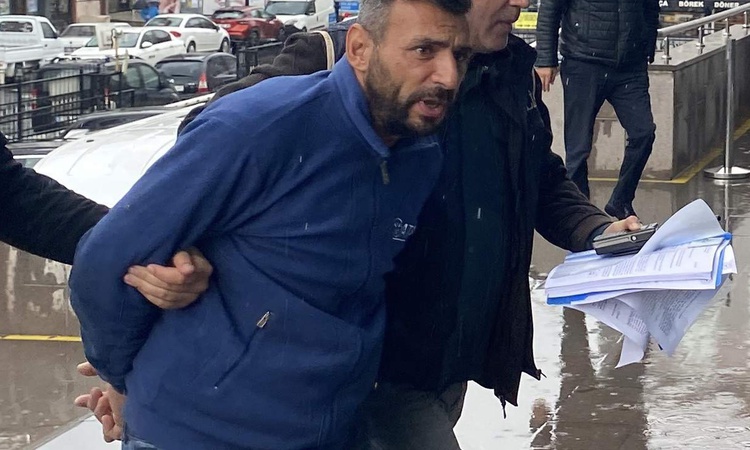 Gündemden Son Bilgiler: Tekirdağ Çerkezköy'de Türk bayrağını çöp konteynerine atan Yasin Türk hakkında tutukla