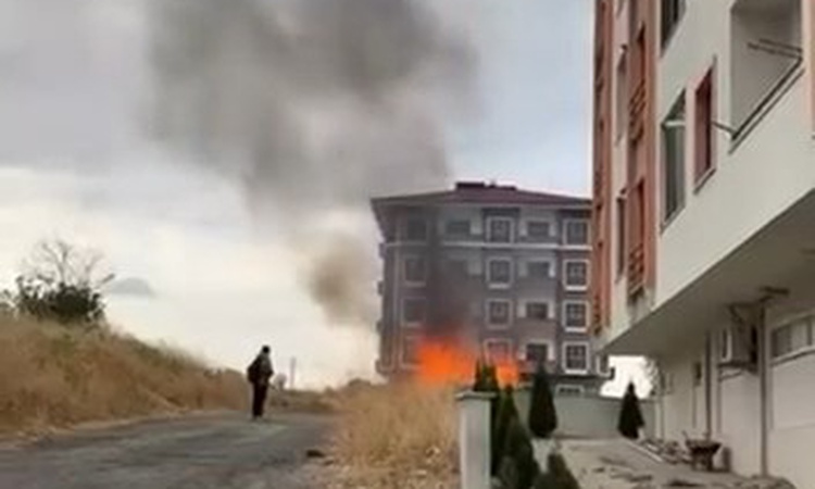 Gündemden Son Bilgiler: Tekirdağ'da iddiaya göre pire tütsüsü yangına yol açtı, kümes kullanılamaz hale geldi