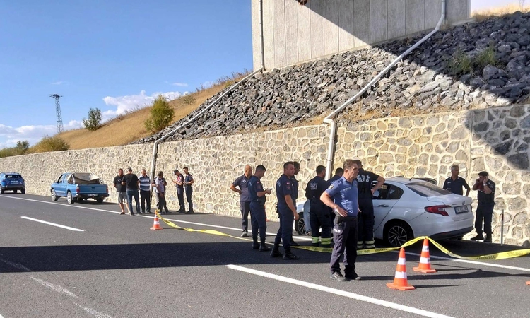 Gündemden Son Bilgiler: Tekirdağ'da otomobile silahlı saldırı; 1 ölü ve Merak Edilenler