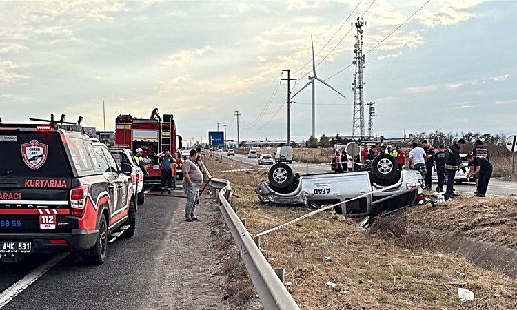 Gündemden Son Bilgiler: Tekirdağ'da takla atan kamyonette 2 kişi yaralandı