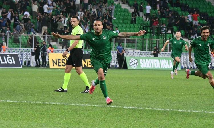 Gündemden Son Bilgiler: TFF 2. Lig: Sakaryaspor: 2 - Adana 01 Futbol Kulübü SK: 0