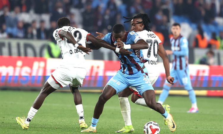 Gündemden Son Bilgiler: Trabzonspor- Gençlerbirliği Süper Lig’de 75’inci randevuda: Gelişmeler Takip Ediliyor
