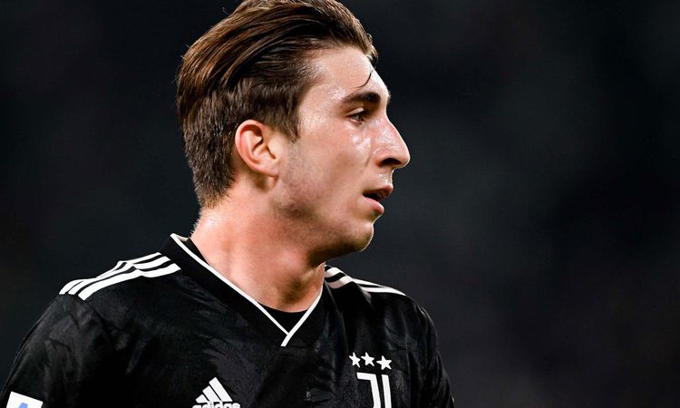 Gündemden Son Bilgiler: Bir transfer daha! Süper Lig devi uçakları üst üste indiriyor ve Merak Edilenler