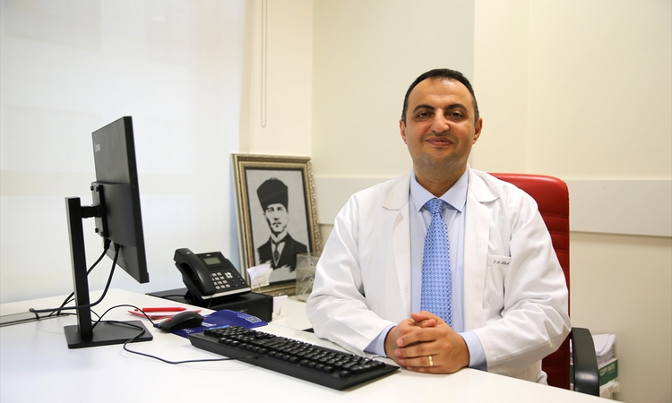 Gündemden Son Bilgiler: TÜBİTAK'tan 7,5 milyon destekle yapay zeka ilaç güvenlik cihazı hücreleri tarayacak ve