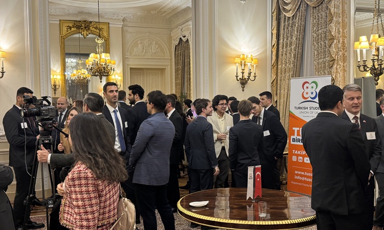 Gündemden Son Bilgiler: TUSU'nun Londra'da düzenlediği akademik yıl resepsiyonuna Büyükelçi Ertaş katıldı ve M