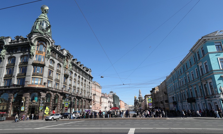 Gündemden Son Bilgiler: Ukrayna'nın St. Petersburg'a saldırısında 12 apartman ve iki ev hasar gördü - Son Daki