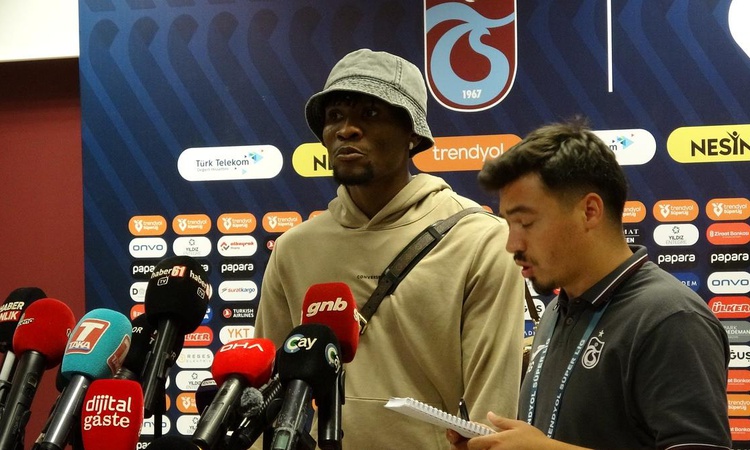 Gündemden Son Bilgiler: Vlahovic'i ayakkabı boyacısı yapan Chibuike Nwaiwu kimdir? Trabzonspor'un Nijeryalı st