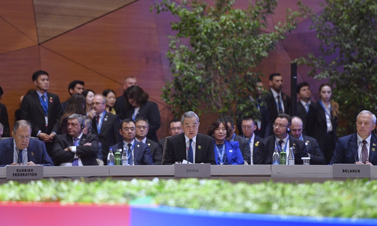 Gündemden Son Bilgiler: Wang Yi, Bakü'deki CICA 7. Zirvesi'nde Asya için ortak geleceğe vurgu yaptı: Gelişmele