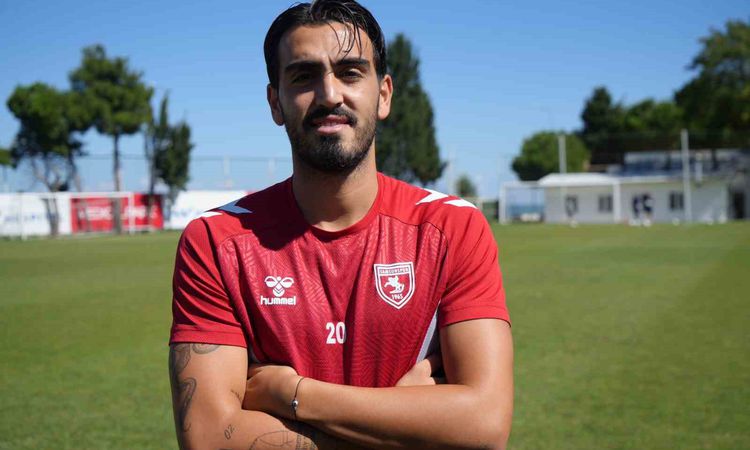 Gündemden Son Bilgiler: Yalçın Kayan: "Çorum FK maçına 3 puan için çıkacağız": Gelişmeler Takip Ediliyor