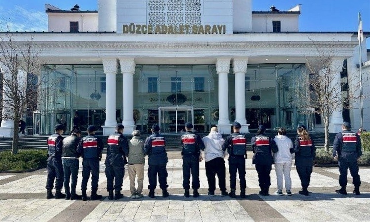 Gündemden Son Bilgiler: Yapay zeka reklamıyla borsa dolandırıcılığında 9 şüpheli hakkında tutuklama kararı ver