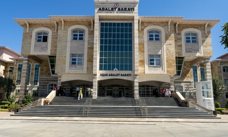 Gündemden Son Bilgiler: Yasa dışı bahis gelirlerine bağış kılıfı! 4 şirkete kayyum atandı ve Merak Edilenler