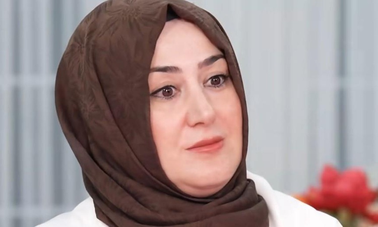 Gündemden Son Bilgiler: Yemekteyiz Ayşe kimdir? Zuhal Topal'la Yemekteyiz Ayşe Hanım kaç yaşında, nereli?: Gel
