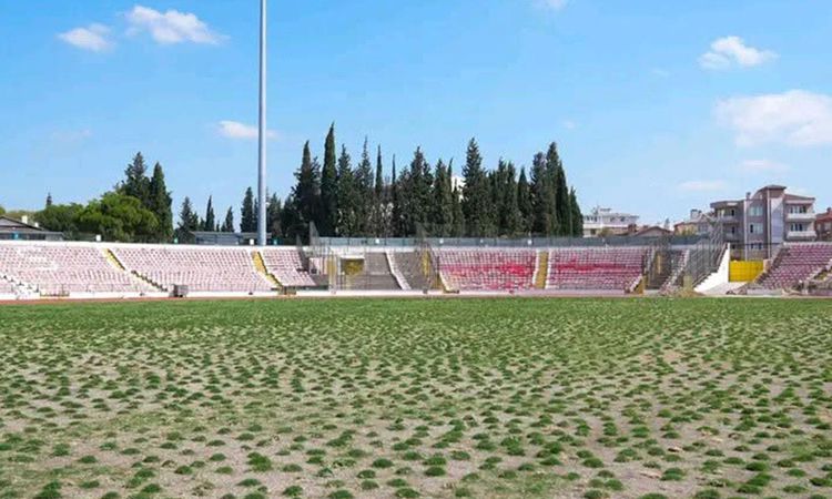Gündemden Son Bilgiler: Yılların efsane kulübü maç yapabileceği bir stat arıyor ve Merak Edilenler