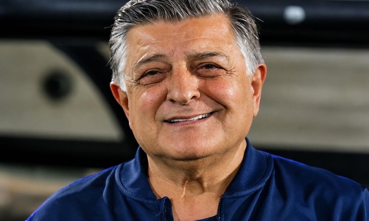 Gündemden Son Bilgiler: Yılmaz Vural, Türk futbolunun köklü takımını satın alıyor: Gelişmeler Takip Ediliyor