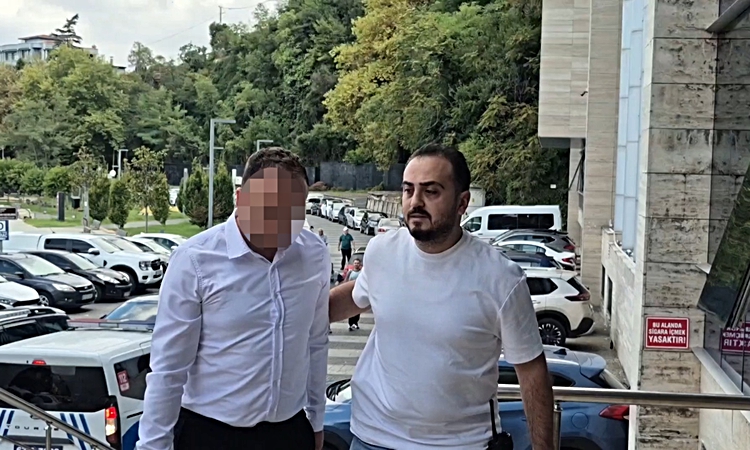 Gündemden Son Bilgiler: Yolcusuna çarpıp ölümüne neden olan otobüs şoförü adliyede: Gelişmeler Takip Ediliyor