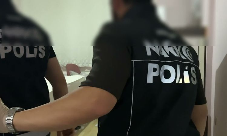 Gündemden Son Bilgiler: Yozgat’ta uyuşturucu hammaddesi yetiştirmek için evine düzenek kuran şahıs yakalandı