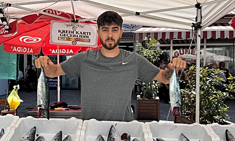 Gündemden Son Bilgiler: Zonguldak’ta palamut bereketi tezgahları şenlendirdi: 3 tanesi 200 liradan alıcı buluy
