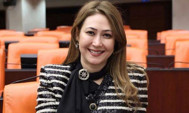 Gündemden Son Bilgiler: Zuhal Karakoç kimdir, kaç yaşında? Zuhal Karakoç kimin kızı, babası kim? Zuhal Karakoç