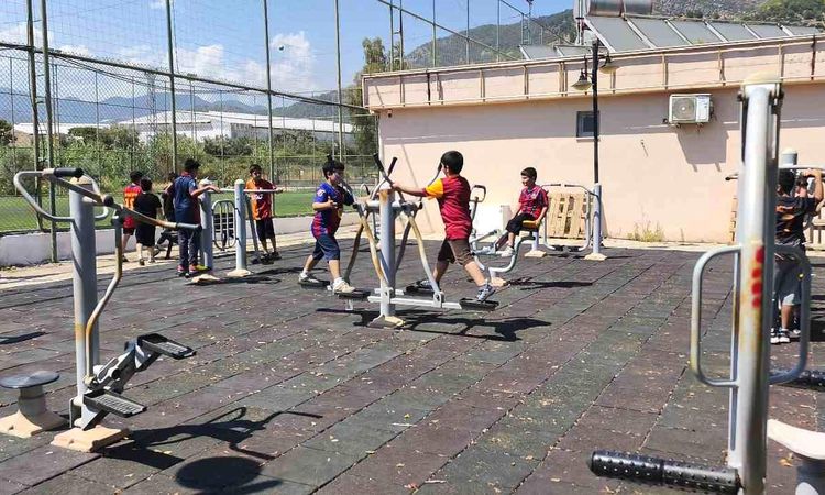 Hafiz students boost morale on the pitch