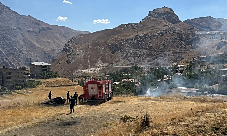 Hakkari’de anız yangını büyümeden kontrol altına alındı ve Merak Edilenler