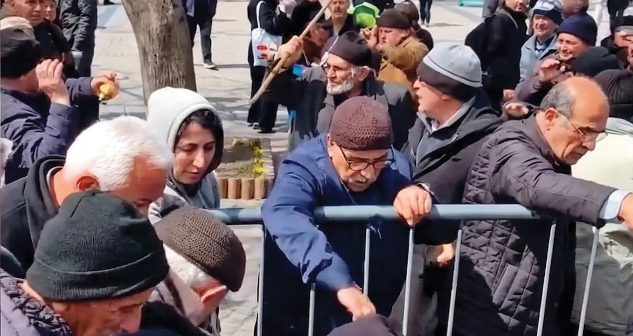 Kritik Açıklama: Halkı bir elmaya muhtaç ettiler - Haberleri: Gelişmeler Takip Ediliyor