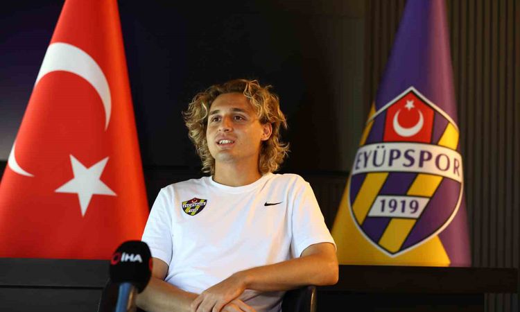 Gündemden Son Bilgiler: Hamza Akman: "Galatasaray altyapısında sorun olduğunu düşünmüyorum" - Son Dakika Haber