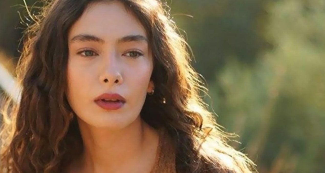 Kritik Açıklama: Hasret bitiyor, 3 yıl sonra setlere dönüyor! Neslihan Atagül'den sevindiren açıklama geldi -