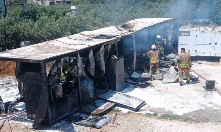 Ayrıntılar Netleşti: Hatay'da Konteyner Yangını Kontrol Altına Alındı - Son Dakika Haberleri | İşte Tüm Ayrınt