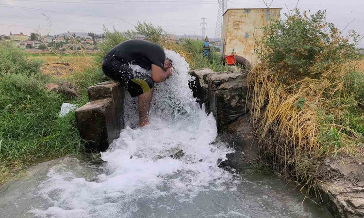 Son Gelişme: Hatay'da Sondaj Suyunda Serinleme Keyfi - Son Dakika ve Merak Edilenler