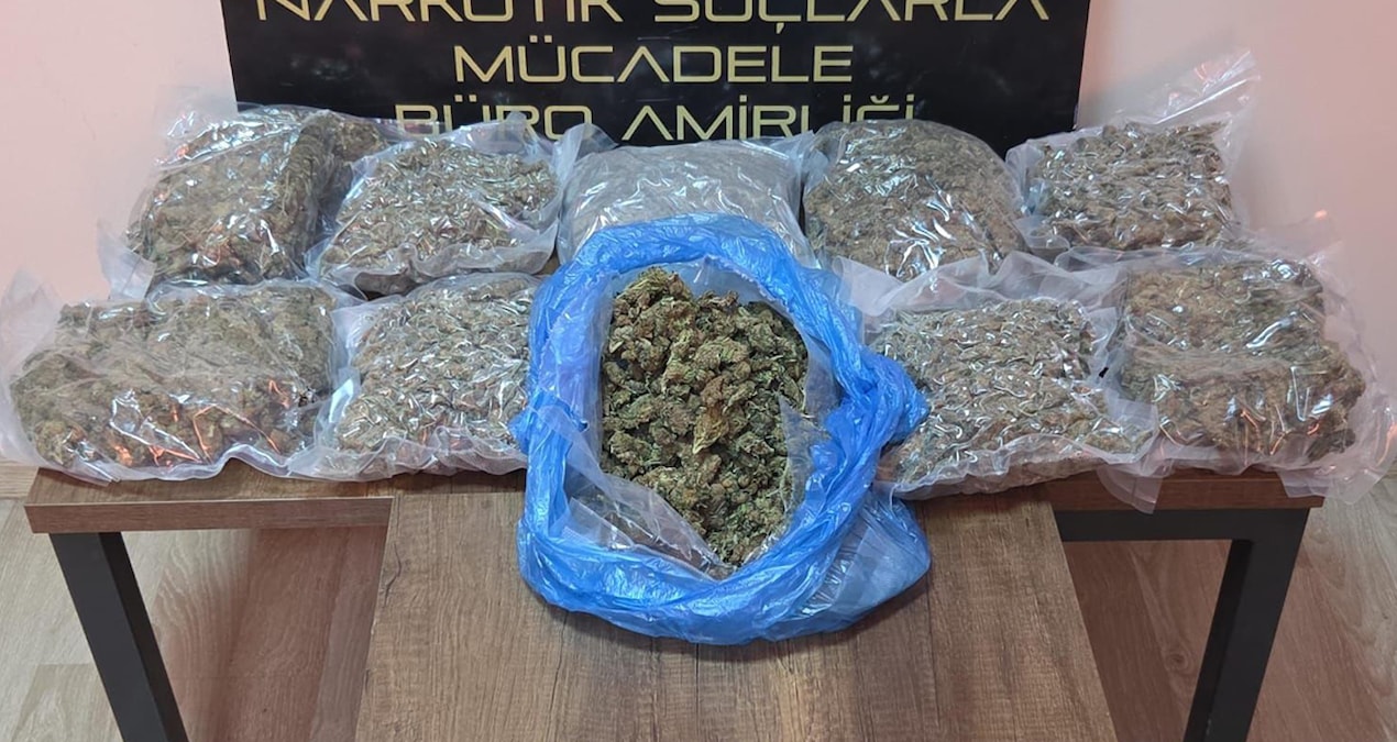 Gündemden Son Bilgiler: Hatay’da TIR'da 5 kilo 450 gram uyuşturucu ele geçirildi: Sürücü hakkında tutuklama ka