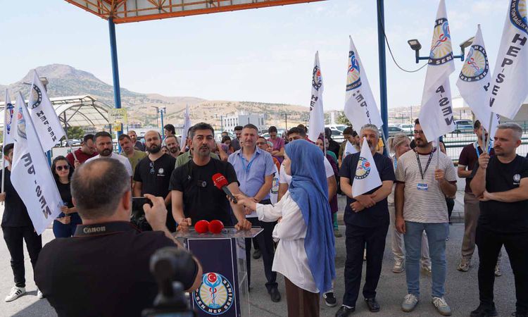 Kritik Açıklama: HEP-SEN üyelerinden teşvik ödemesi ve personel istihdamına ilişkin demeç - Haberleri - Son Da