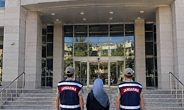 Hırsızlık suçundan cezası bulunan şahıs yakalandı ve Merak Edilenler