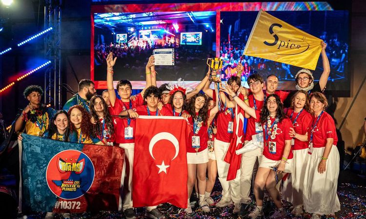 Kritik Açıklama: Hitit Üniversitesi’nin destek verdiği robotik takımı dünya şampiyonu oldu - Son Dakika - Son