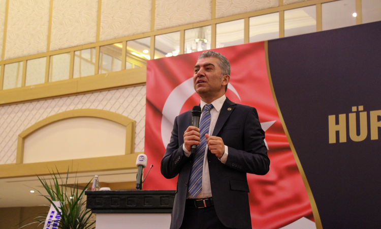 Hürriyetçi Eğitim Sen Genel Başkanı Kuruoğlu, Cumhuriyet'in 103. yılını kutladı: Gelişmeler Takip Ediliyor