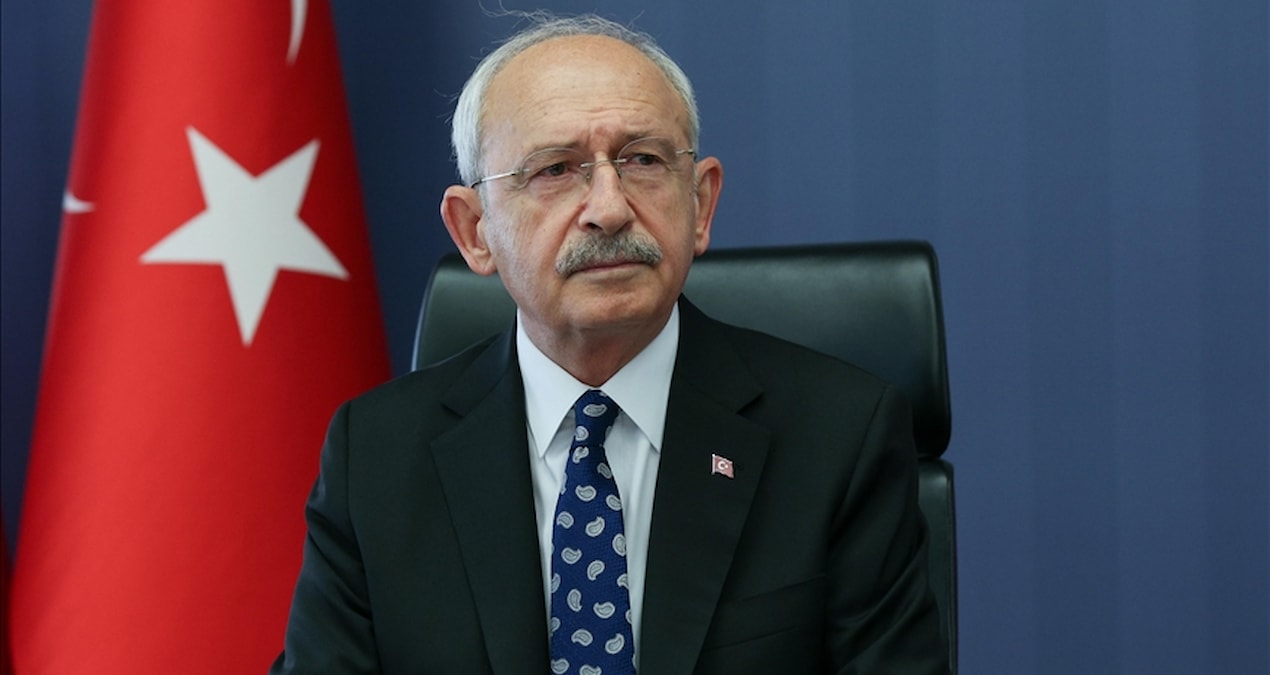 Ayrıntılar Netleşti: Huyu suyu yetmedi imzası da değişti - Haberleri ve Merak Edilenler