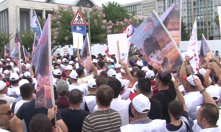 Protest by IMM employees in Saraçhane - News