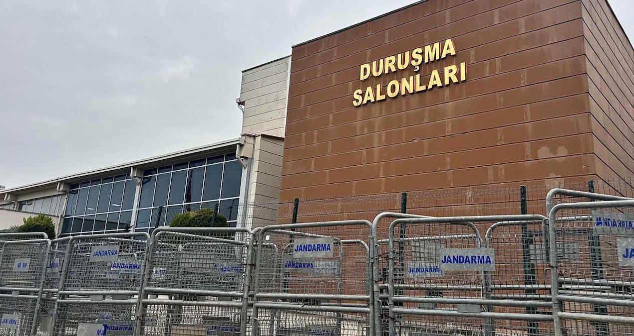 Son Gelişme: İBB Davası'ndan 'görüntü paylaşan' bir kişiye gözaltı - Son Dakika Haberleri