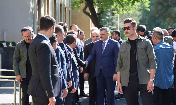 Son Gelişme: İçişleri Bakanı Çiftçi Diyarbakır'da - Son Dakika Haberleri