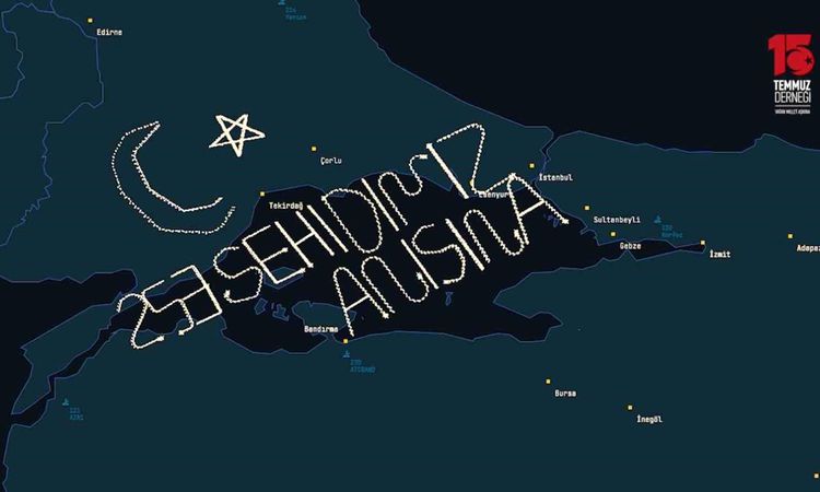Kritik Açıklama: İHA'lar 15 Temmuz Şehitleri İçin Ay-Yıldız Çizdi - Haberleri - Son Dakika Bilgileri