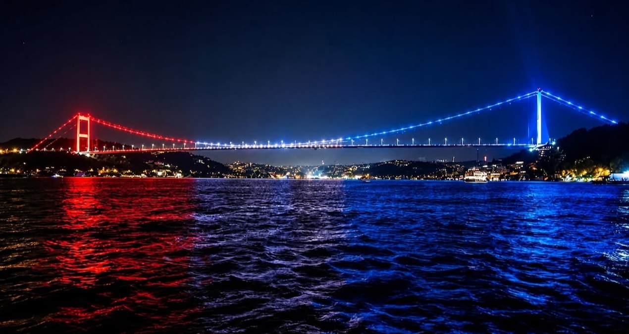 US flag on the bridge on the anniversary of the betrayal - News