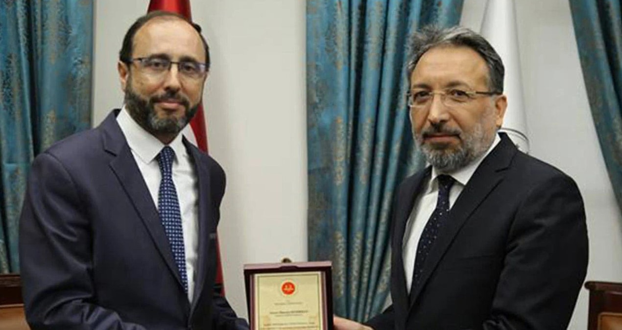Gündemden Son Bilgiler: 'İhbarcıya' plaket verildi - Son Dakika ve Merak Edilenler