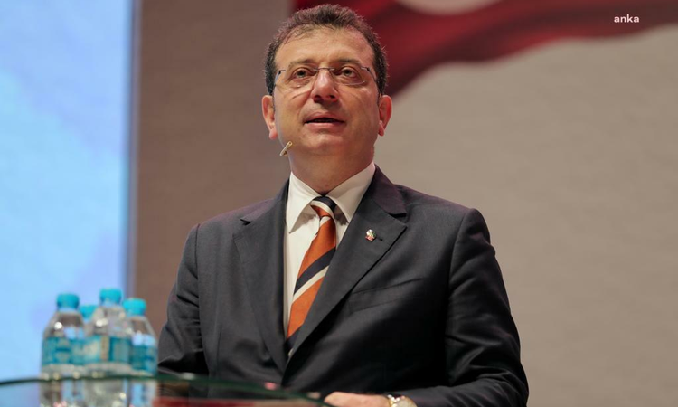 İmamoğlu, medya kapatma iddiasına karşı halkı gazete alarak yanıt vermeye çağırdı: Gelişmeler Takip Ediliyor