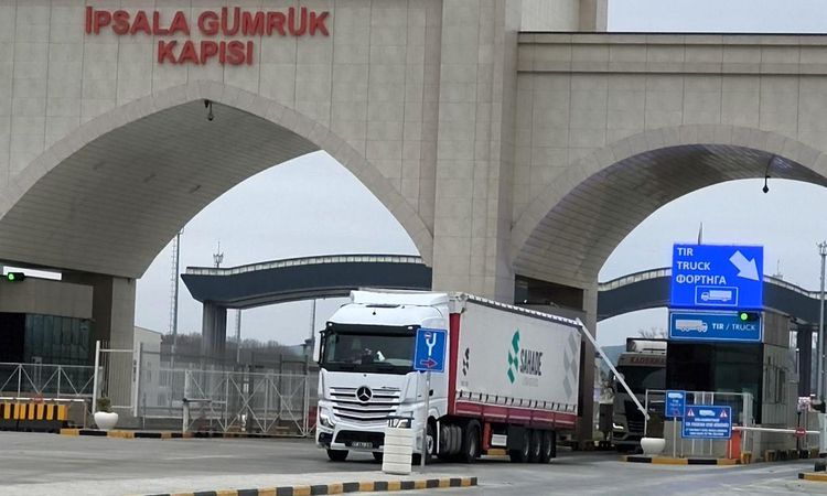 İpsala Gümrük Kapısı'nda rüşvet baskınu: 20 gümrük memuru gözaltında - Son Dakika - Son Dakika Bilgileri