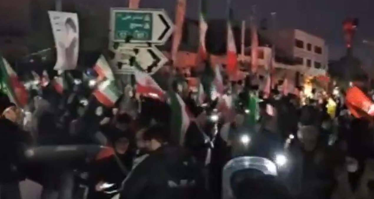 Ayrıntılar Netleşti: İran halkı sokaklarda! ABD ve İsrail'e karşı protestolar yapılıyor - Haberleri - Son Daki