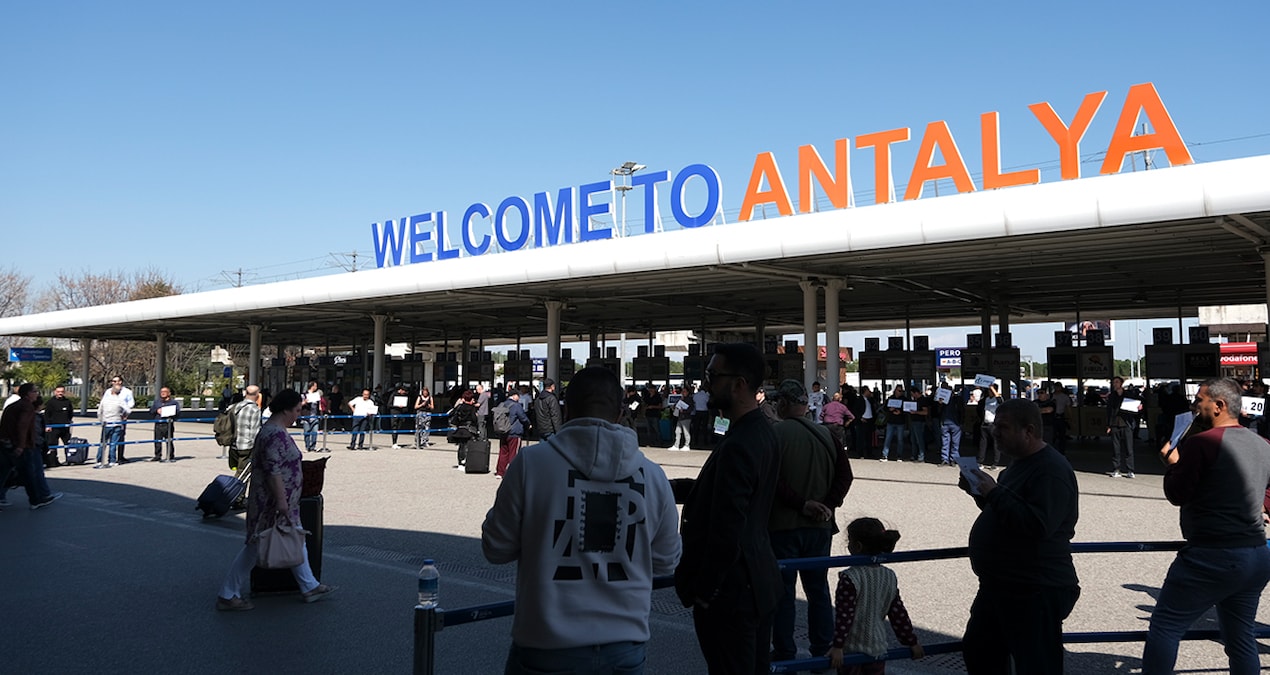 Son Gelişme: İranlılar sessiz sedasız Antalya'ya gelip çalışmalara resmen start aldı - En Son Haber | İşte Tüm