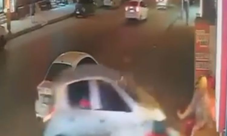 Gündemden Son Bilgiler: İş yerinin duvarına çarpan otomobilin altında kalmaktan kıl payı kurtuldu - Son Dakika