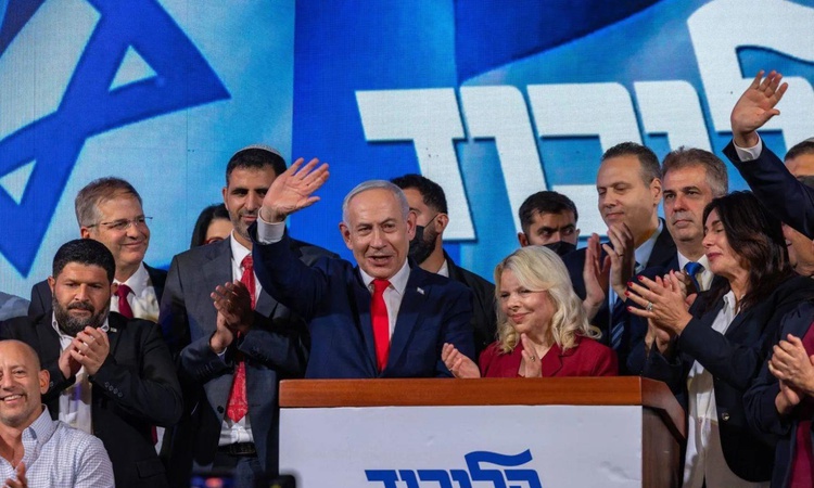 İsrail’de hükümet pazarlığı resmen start aldı: Netanyahu’nun önünde 3 seçenek, muhalefetin kaderi Arap partile