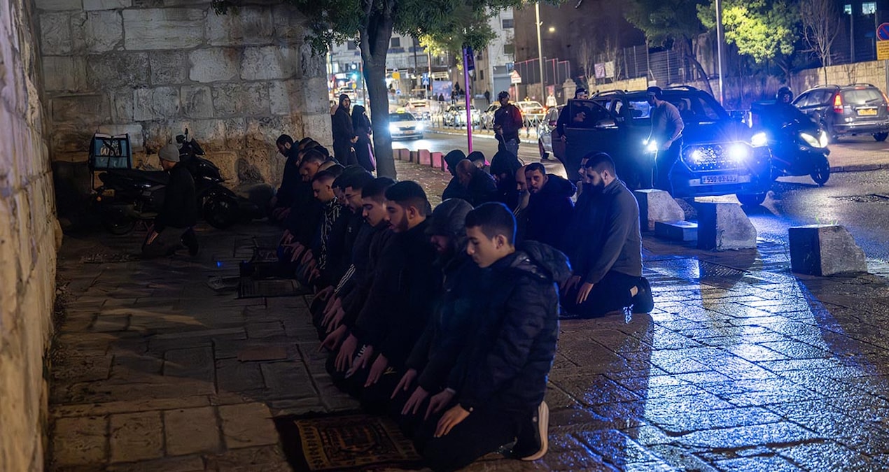 Sıcak Gündem: İsrail Kudüs'te namaz kılanlara saldırdı - Son Dakika: Gelişmeler Takip Ediliyor